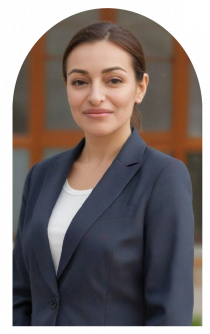 Souad Belkhodja assistante juridique au sein du cabinet Héka Avocats